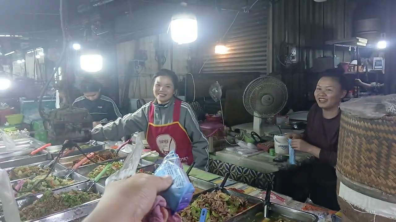 라오스에서 제일 콧대 높은 아가씨♡4년 만에 오늘 드디어 결혼 승락 받았당♡