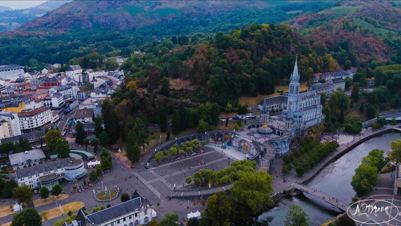 Lourdes & Castillo Fort Pyrenean - Francia