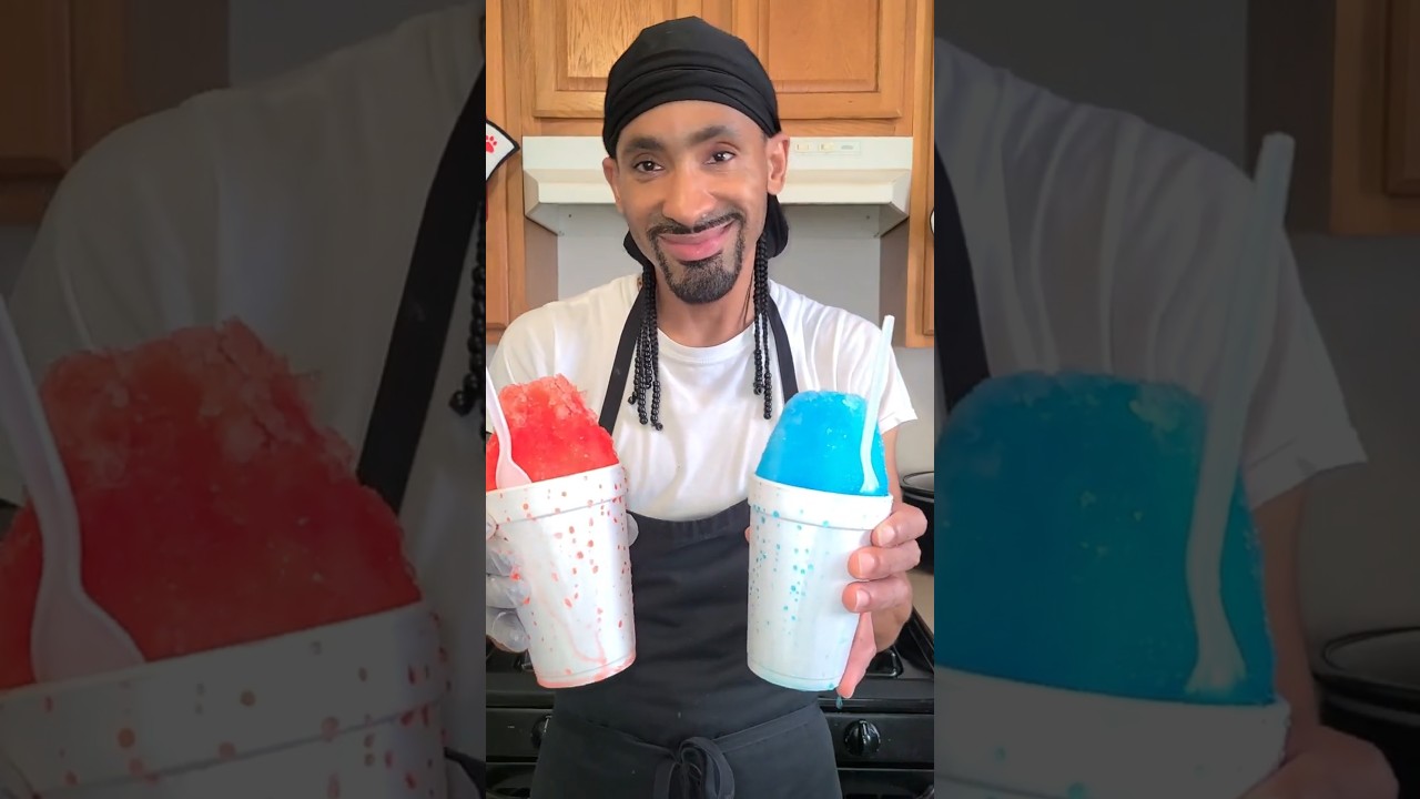 Fluffy shaved ice flavored with sweet syrups | How to make New Orleans Snowballs #neworleansfood