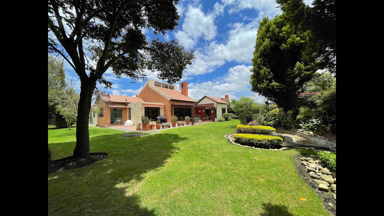 VENDO Hermosa Casa en San Sebastián - 315m2 - Lote 1.515m2 - $1.950 Millones - Amplia zona verde