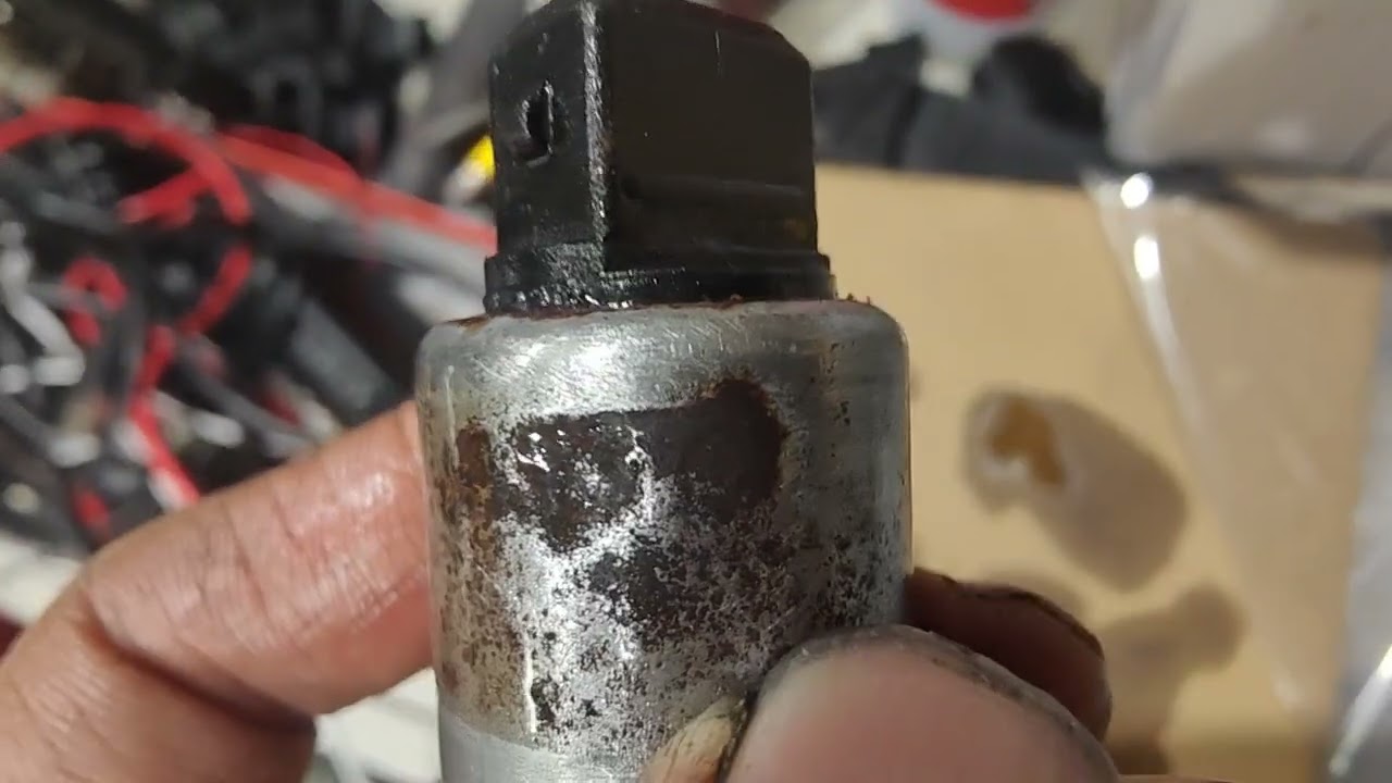 Porsche 997 K.H - Cleaning all the rust of engine valve lift & Intake actuator