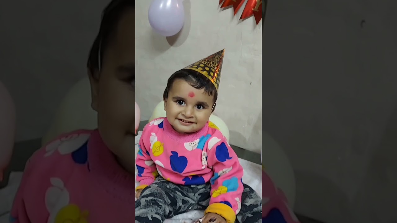 How one year old baby celebrating his birthday 🎂🥳🎉