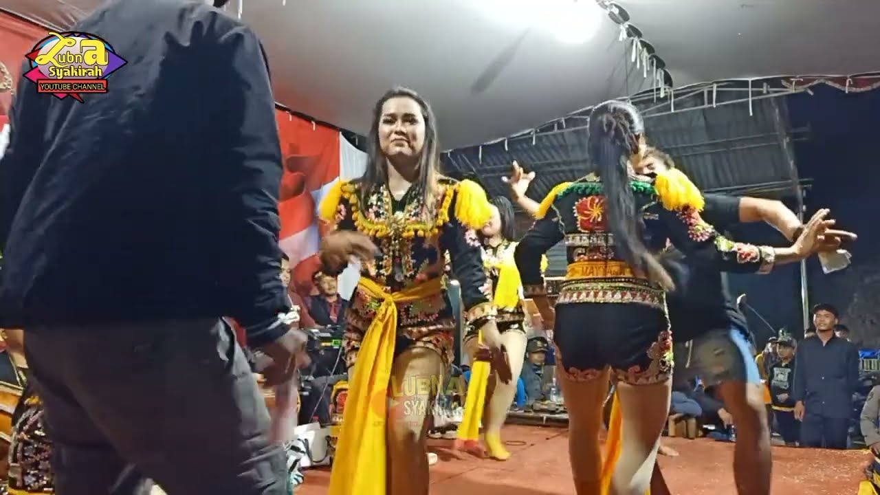 ndolalak ini bikin heboh semuanya, tariannya sangat menggoda.