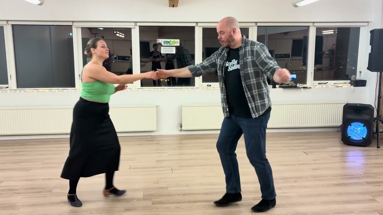Lindy hop 3 - tími 1 (recap)