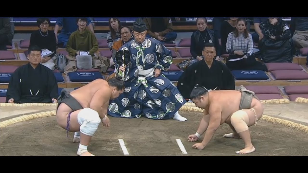 Terunofuji 照ノ富士 v Shiba, Sumo Day 8 Kyushu 17 November 2019