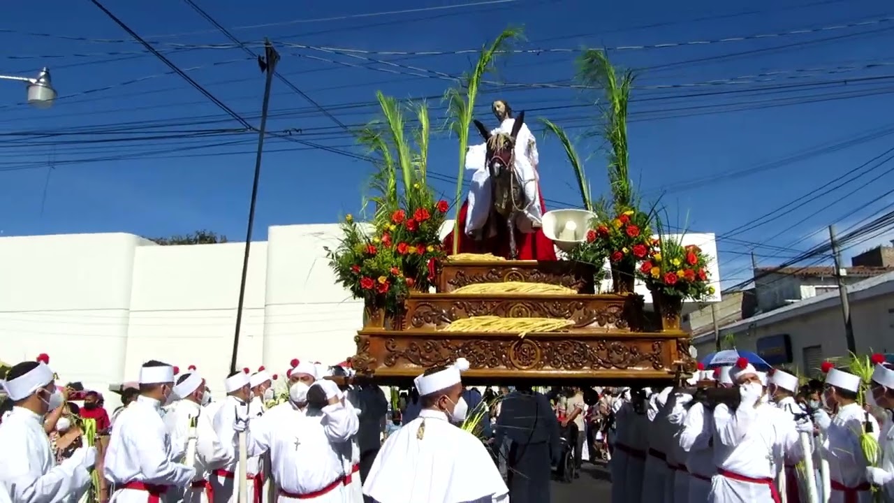 Domingo de Ramos 2022- Cojutepeque Hermandad del Santo Entierro de Cristo