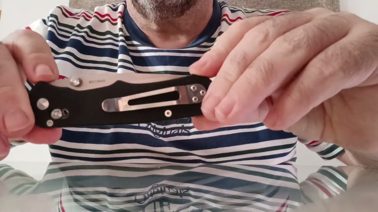 Enlan El-02 acero chino a la altura de cualquier navaja.