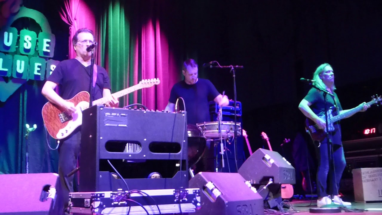 Violent Femmes - Hallowed Ground (Houston 05.10.19) HD