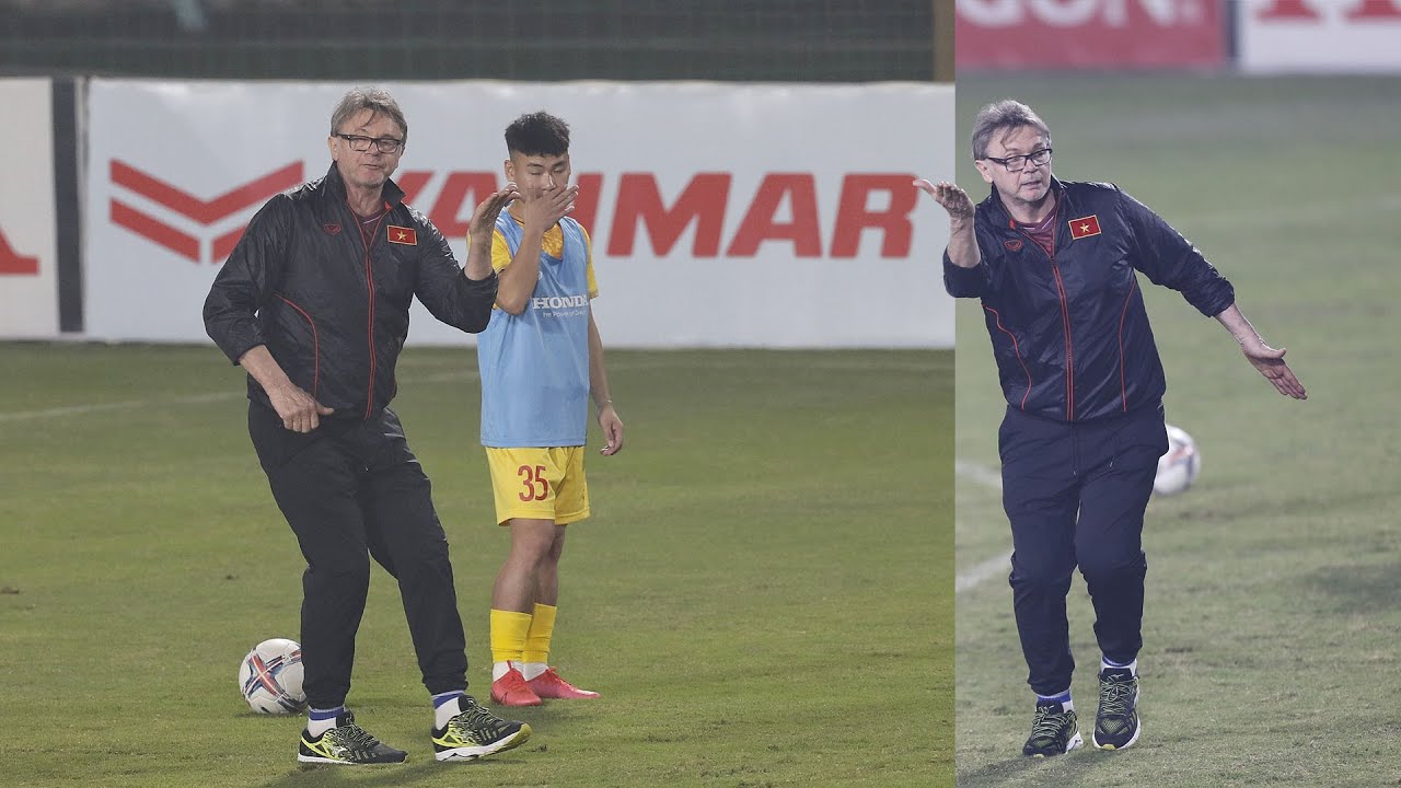 1 ng&agrave;y huấn luyện l&uacute;c 9 giờ tối c&ugrave;ng HLV Philippe Troussier