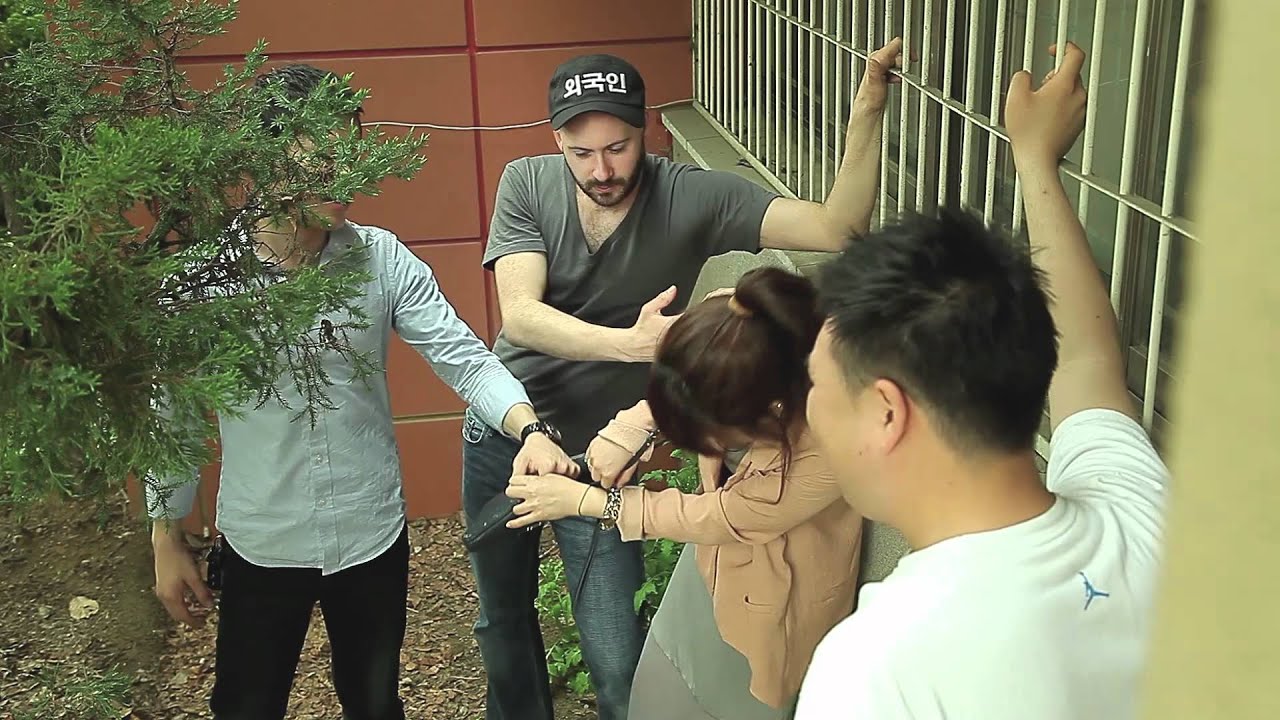 LeeSSang(리쌍) _ Hard To Be Humble(겸손은 힘들어) MV (new file)