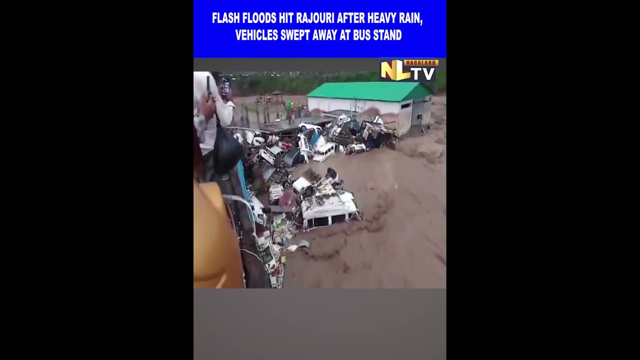 FLASH FLOODS HIT RAJOURI AFTER HEAVY RAIN, VEHICLES SWEPT AWAY AT BUS STAND