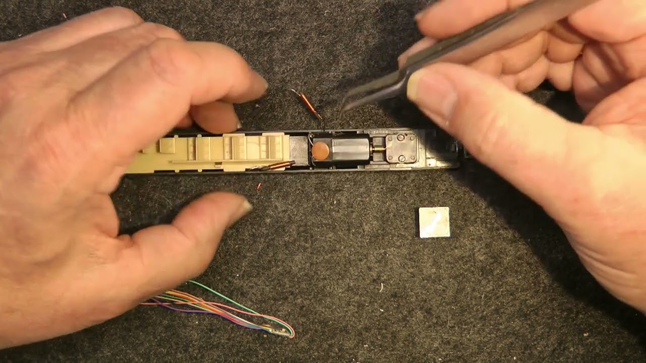Wolfgangs Märklin Modellbahn ET 403 in N von Lima wird Digital mit LEDs