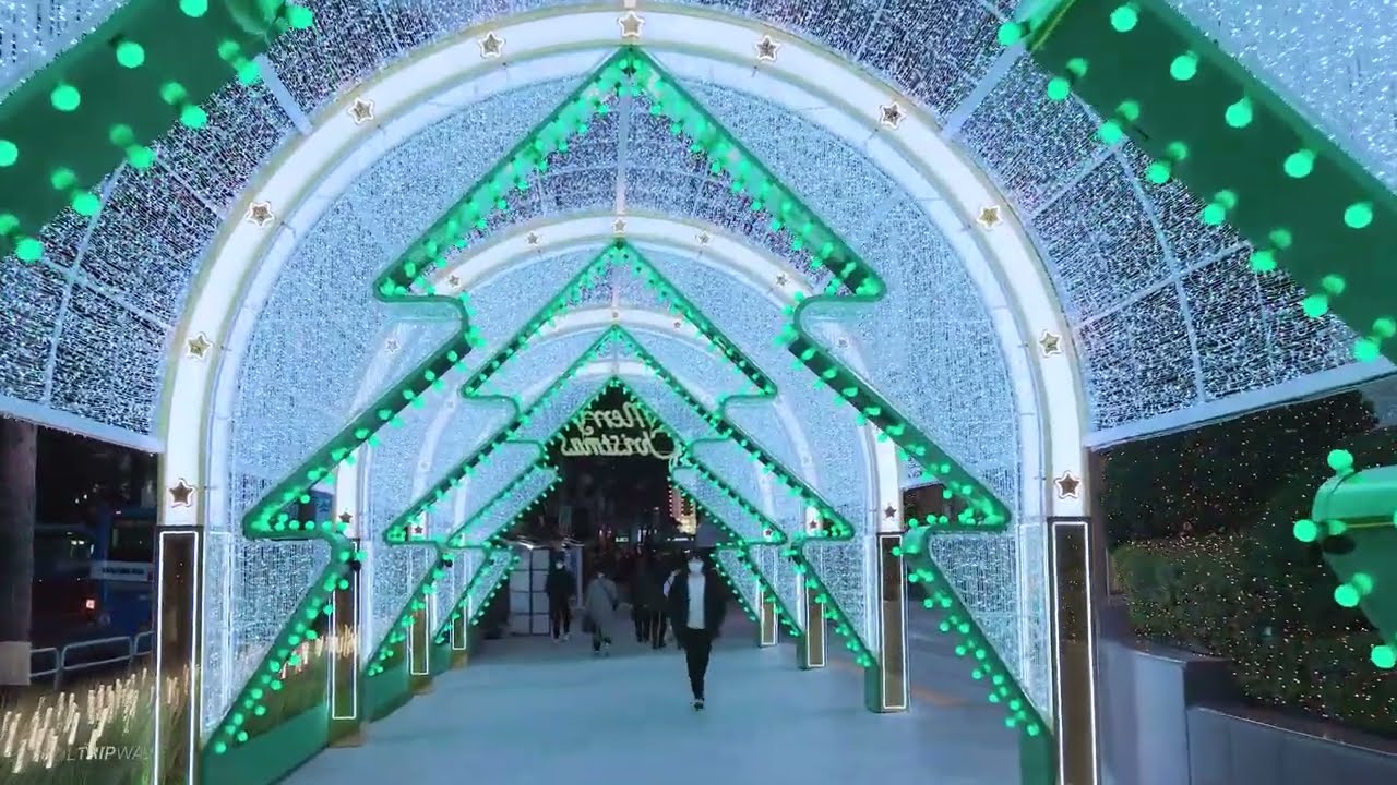 SEOUL WALK   Beautiful X mas decorations in Myeong dong, Seoul in 2021
