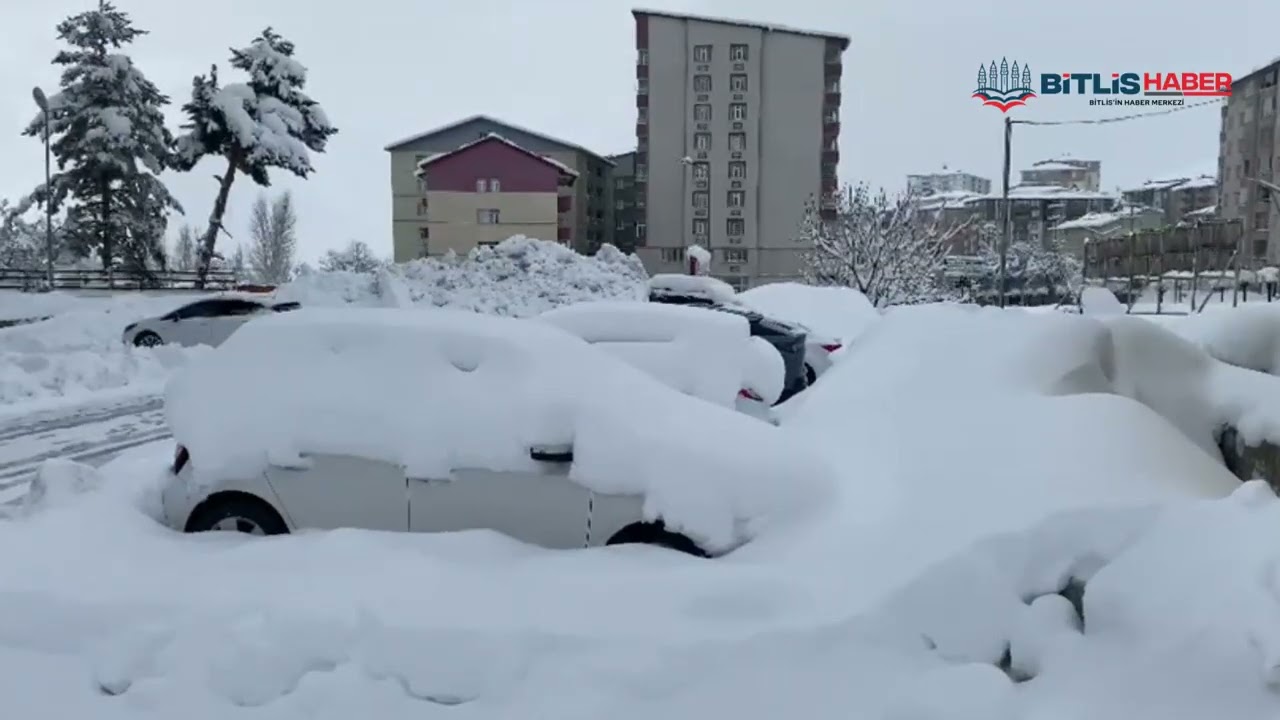 Bitlis tekrardan kara gömüldü: 304 köy yolu kapandı
