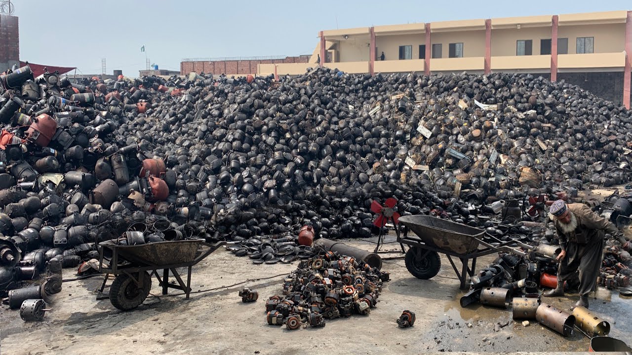 How Amazing Millions Tons AC Compressors Recycle And Casting Aluminum Process. Top Recycling Video.