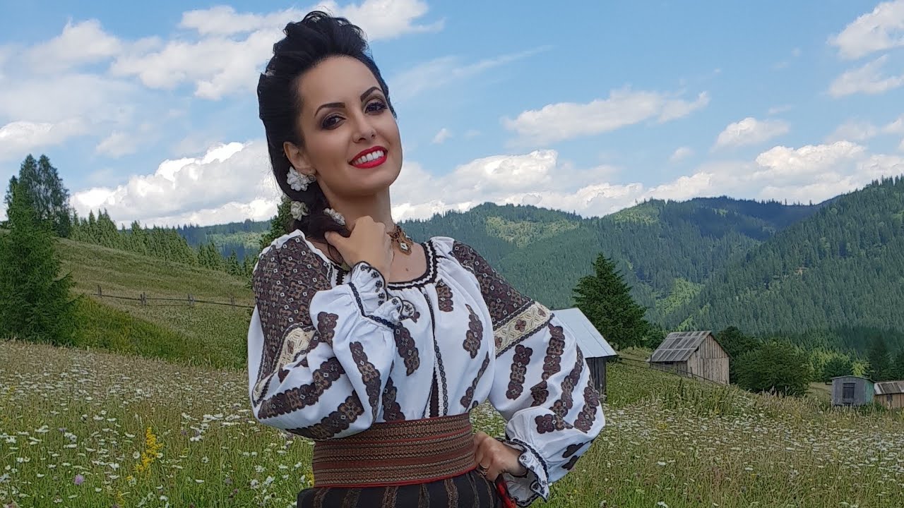 Dana Dăncilă -  De mâine iară-s fudulă