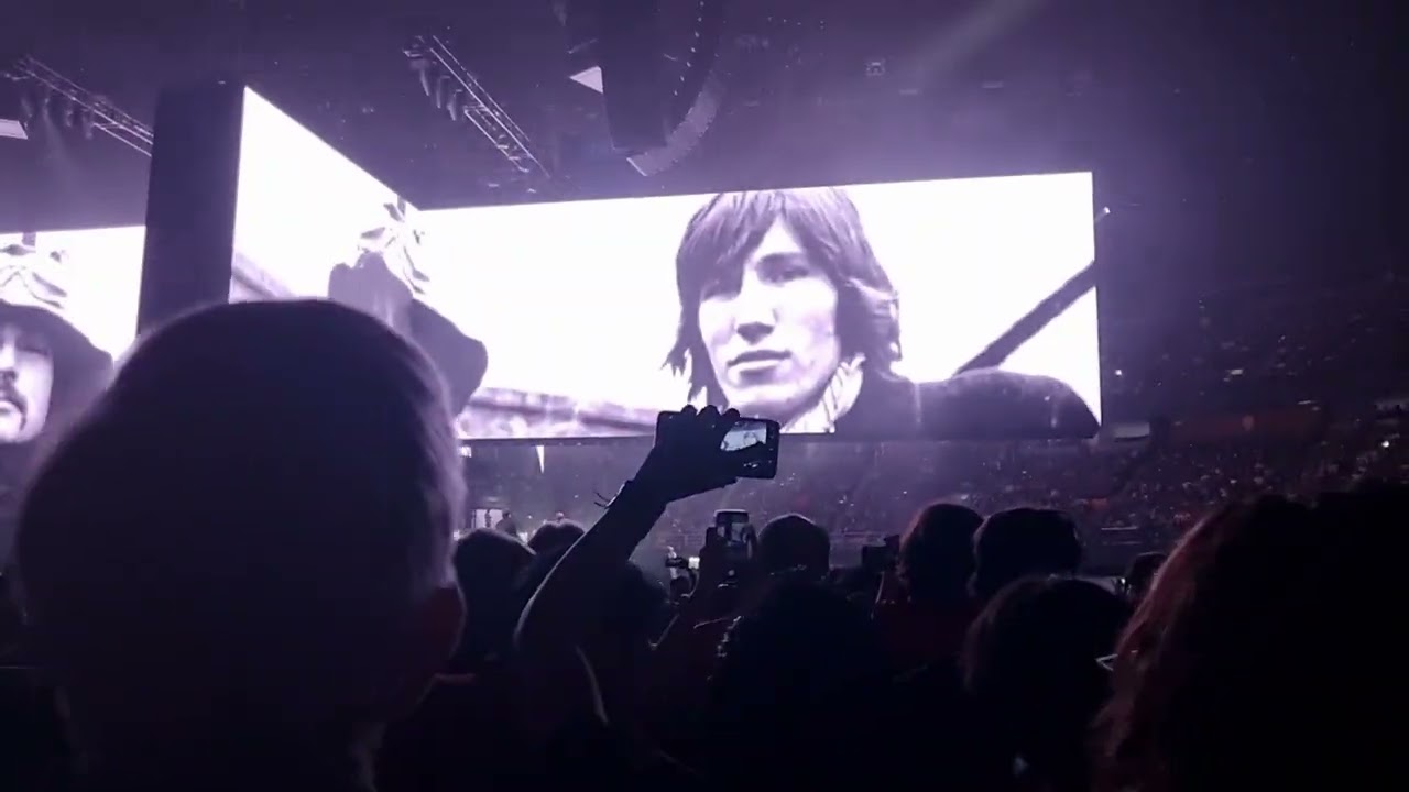 Roger Waters. Have a Cigar @ Ciudad de México. 15 octubre 2022