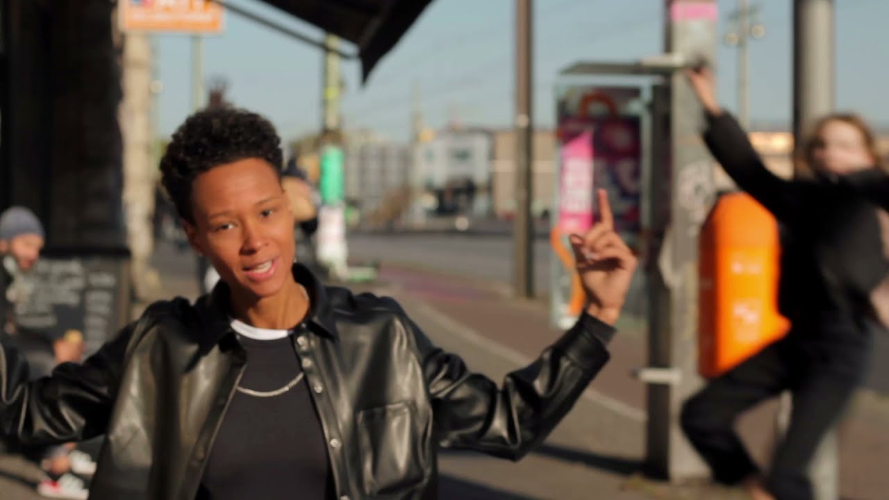 Zwei Welten & Proletariat - MC Josh [Official Video] #hiphophavanaberlin