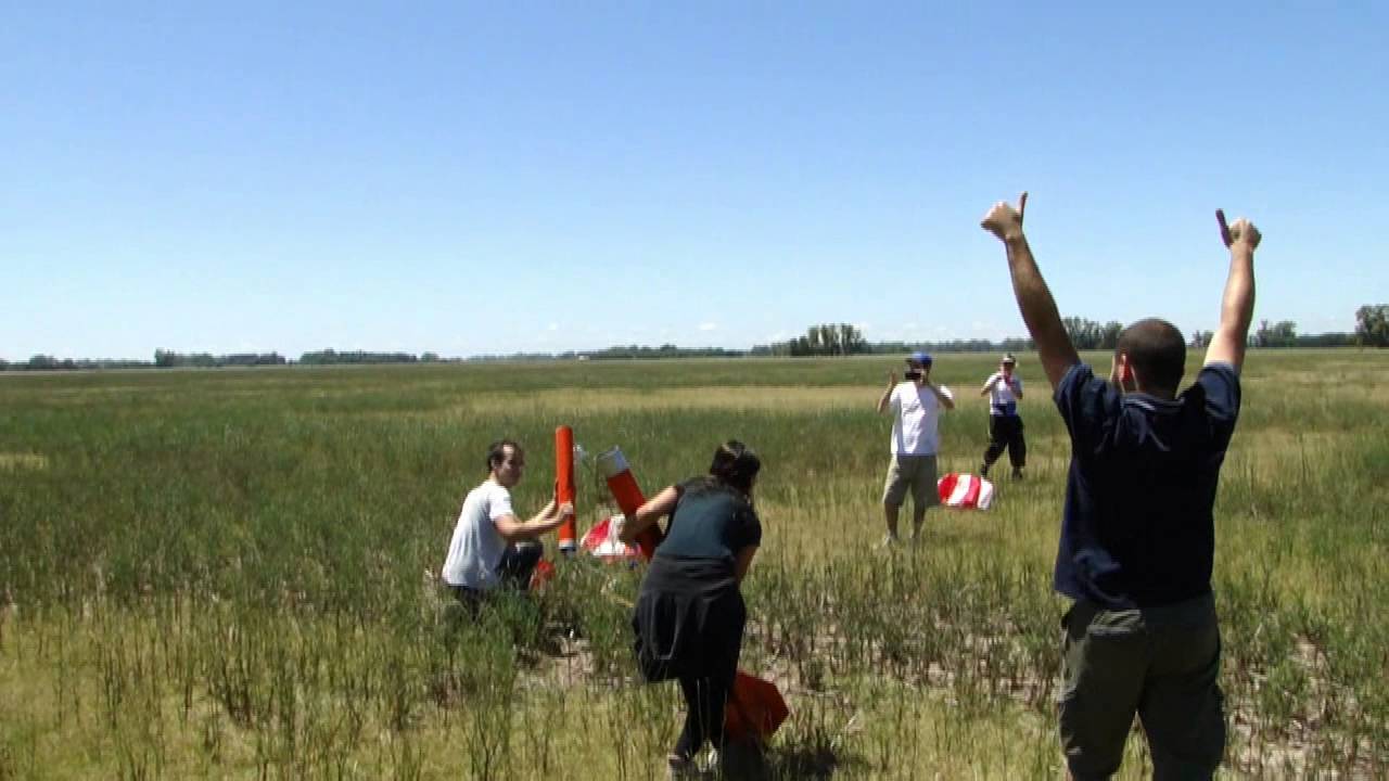 Lanzamiento cohete Ascender | 3,5 km Mach 1