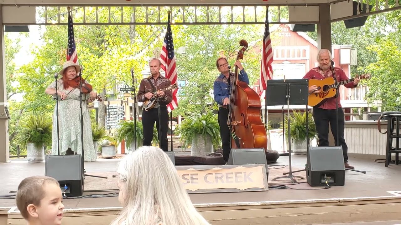 The Horse Creek Band - I Saw the Light