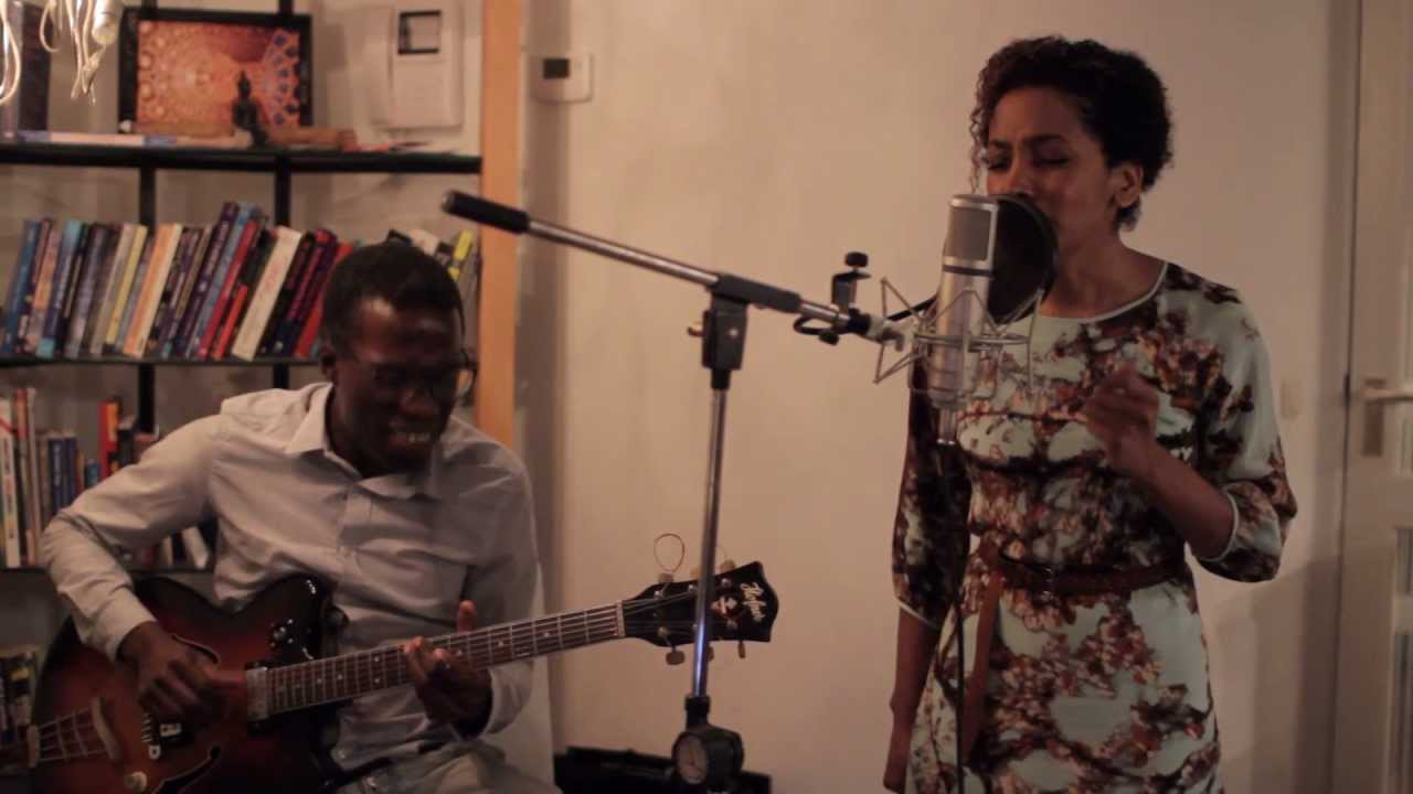 Jayanti sings Tell Me (Groove Theory - Amel Larrieux)