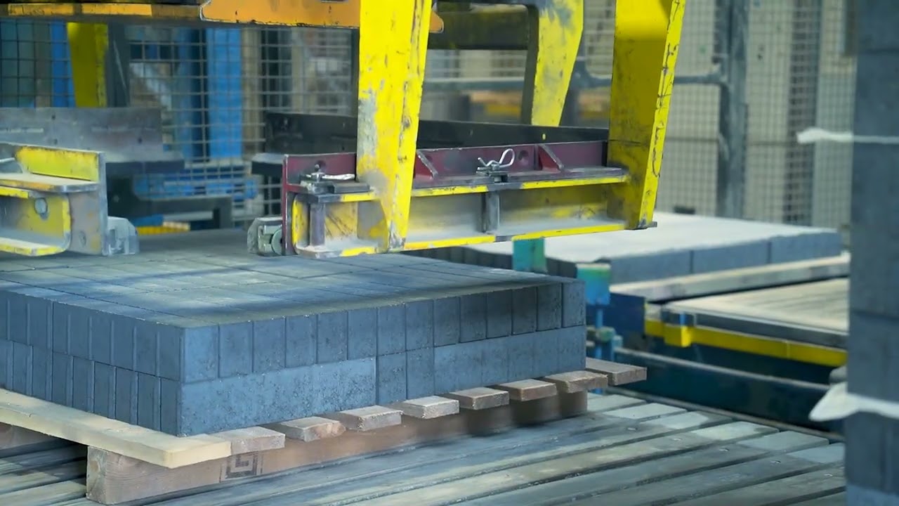 Brikers ražotnes video