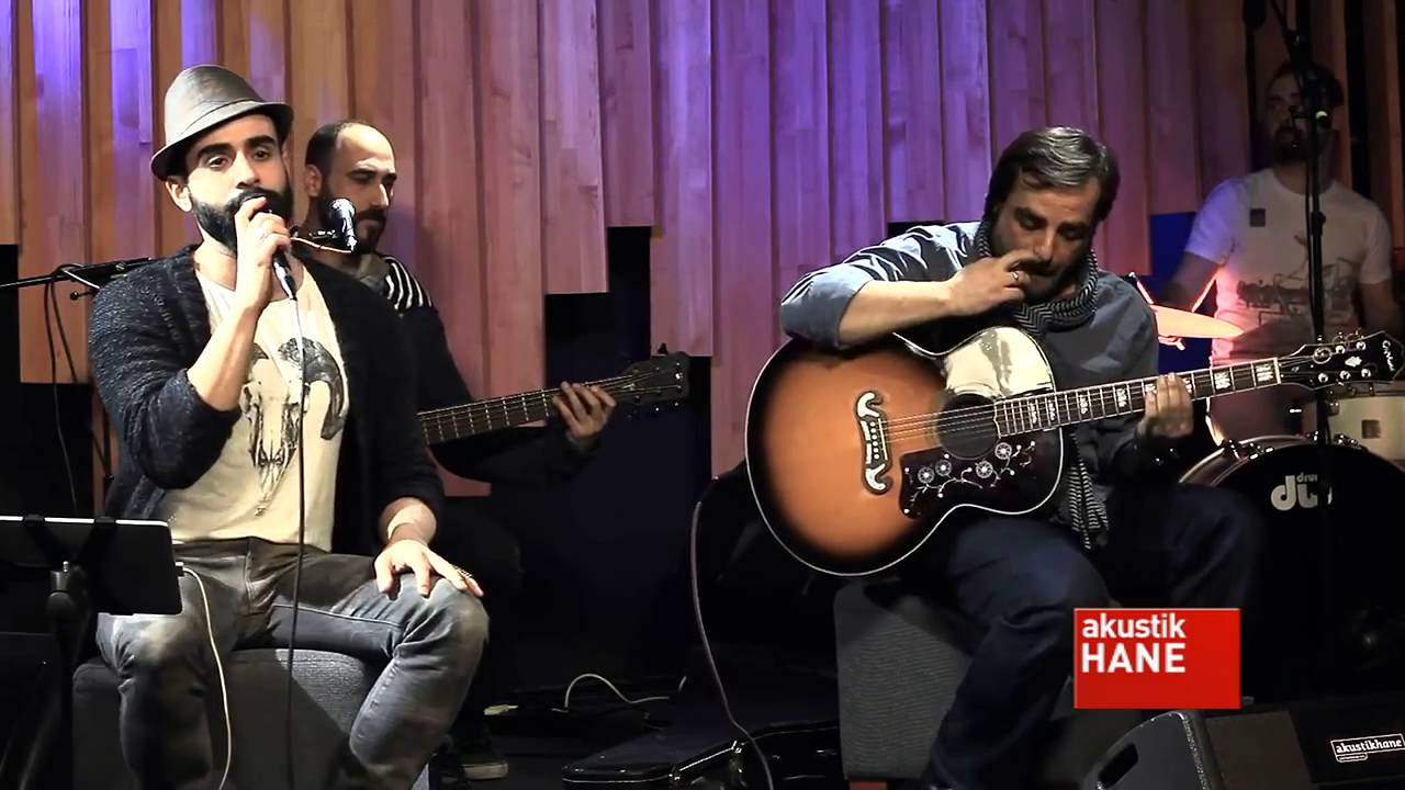 Gökhan Türkmen  / GT Band Akustik / Sakın gelme MFÖ cover @ Akustikhane