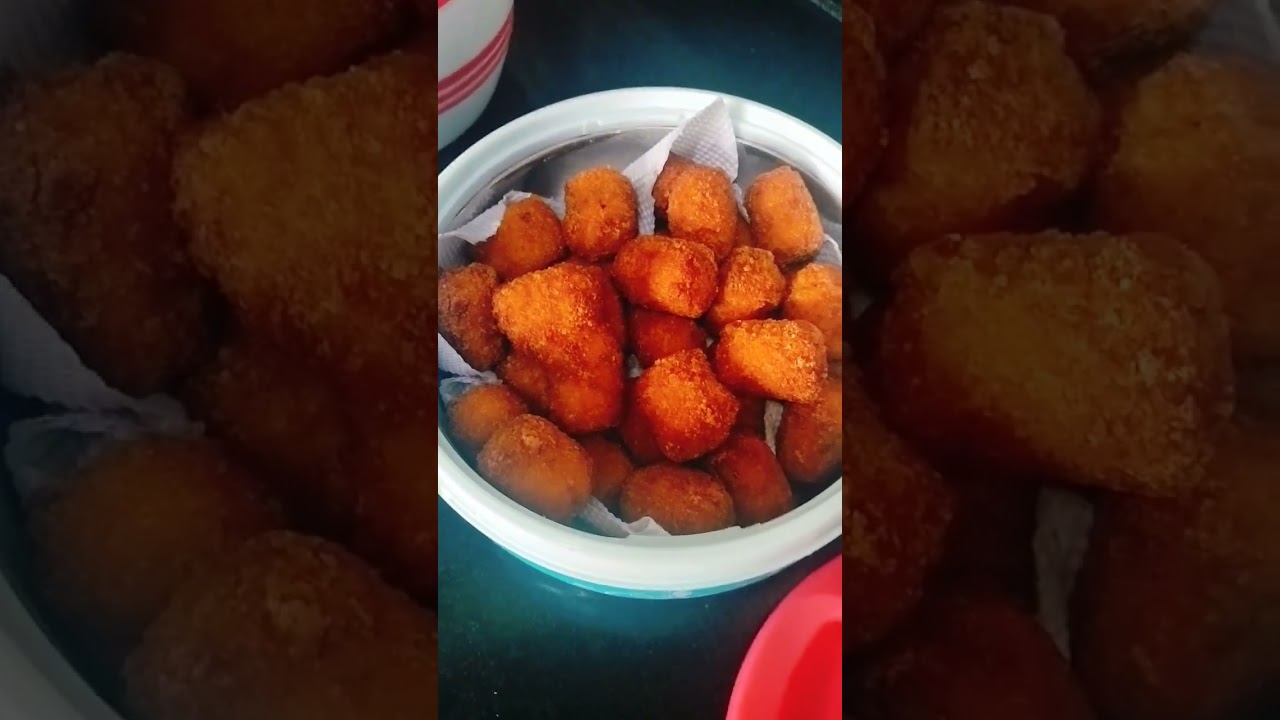 Making memories and sharing laughs over a delicious lunch #lunchtime #friends #youtubeshorts #food