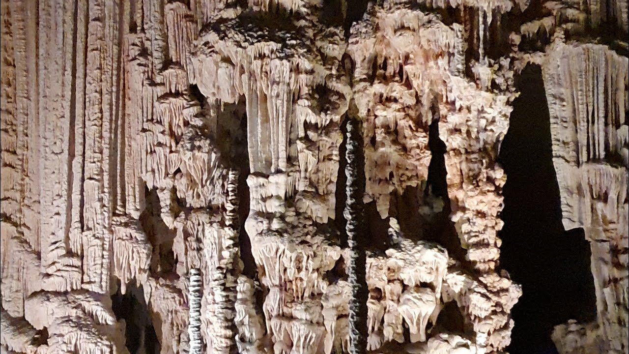 LA VISITE DE LA GROTTE AVEN D'ORGNAC
