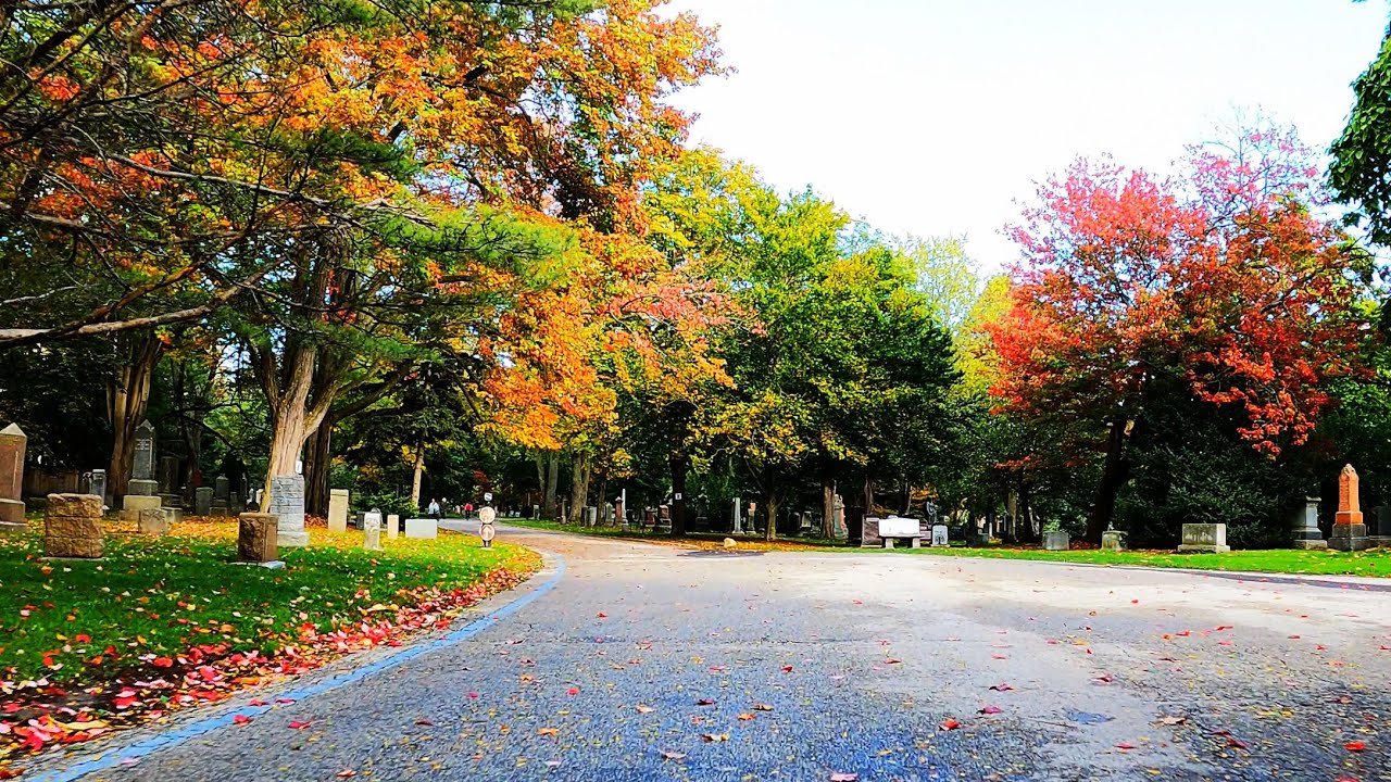 Mount Pleasant Cemetery (Toronto) - Narrated Bike Ride