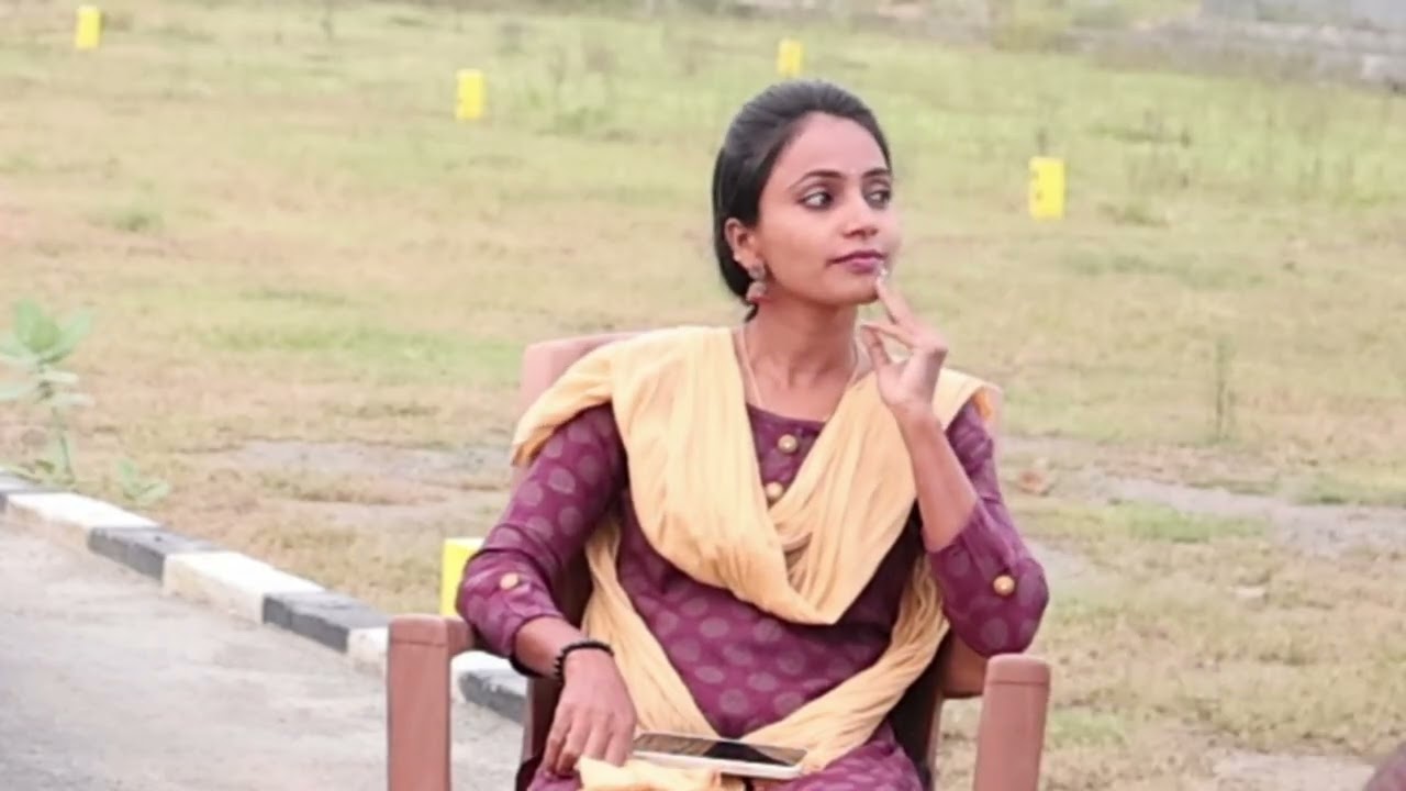 இவங்க PLOT வாங்க வந்த மாதிரி தெரியவில்லையே?