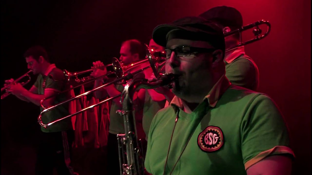 "Solang man Träume noch leben kann" - Blassportgruppe live 2009 feat. Axel Mueller (tenorsax)