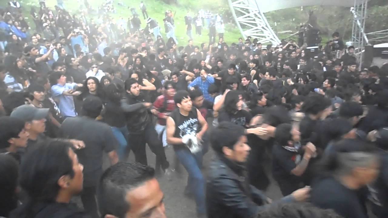 HD METAMORFOSIS - FUGA SOCIAL / CONCHA ACUSTICA 2015 HEAVY METAL QUITO ECUADOR