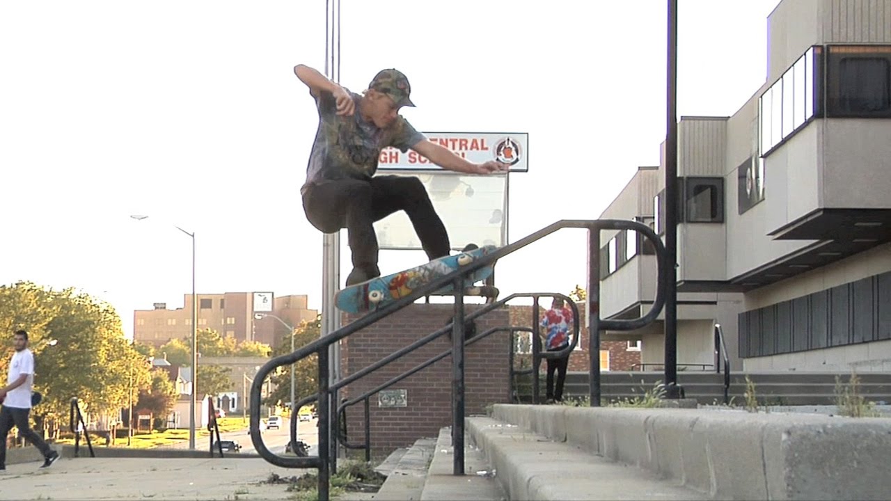 King of the Road 2014:  Birdhouse Detroit Extras