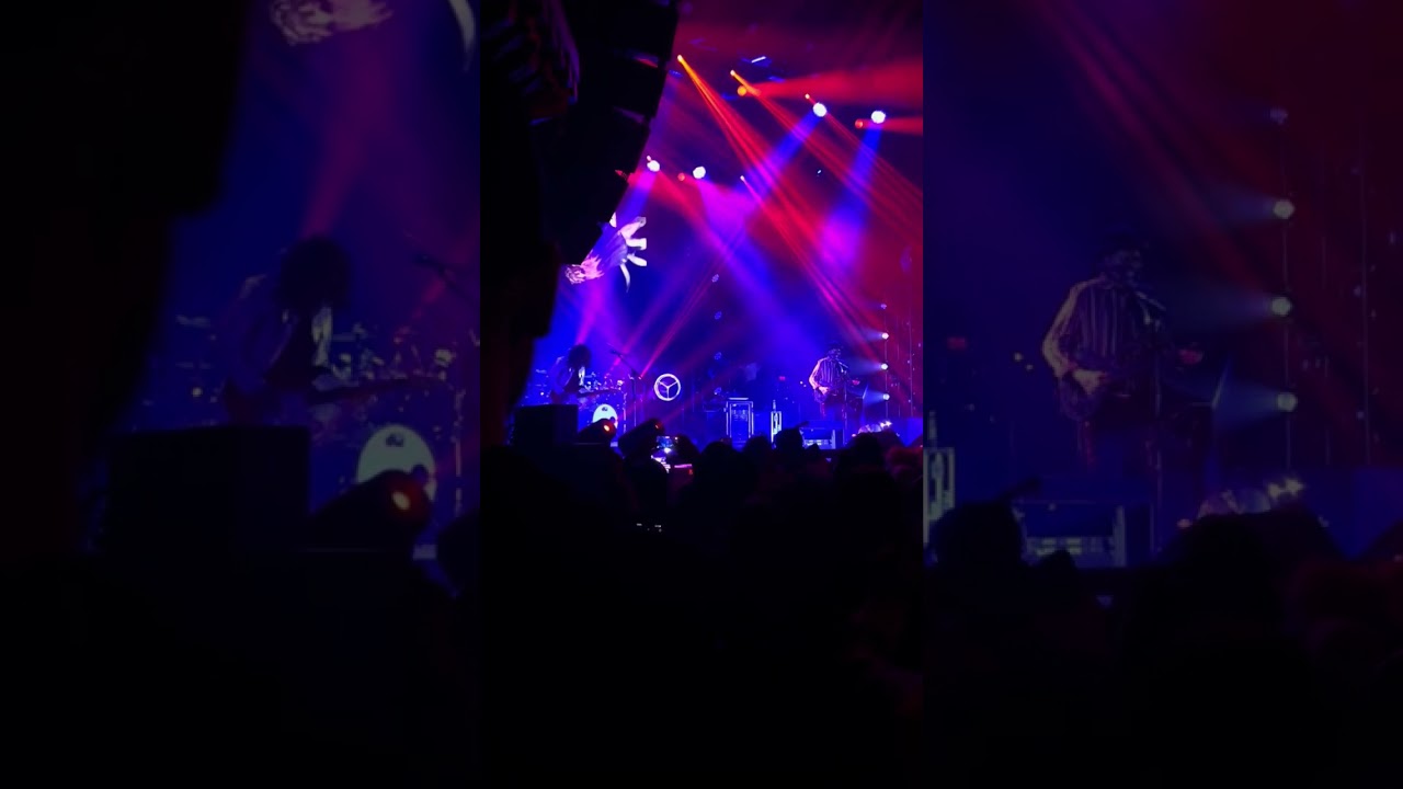 PRIMUS NYE Fox Theater Oakland 12/31/25 anti pop