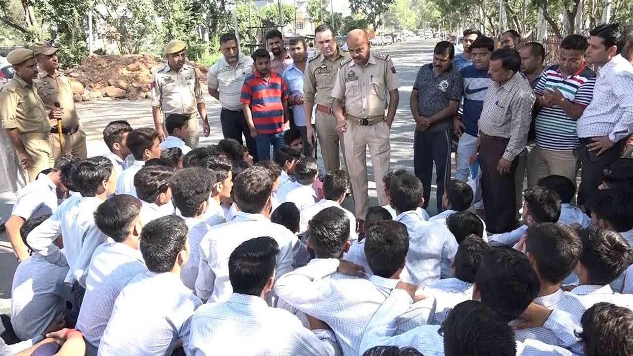 Jawahar Navodaya Vidyalaya students protest against staff shortage
