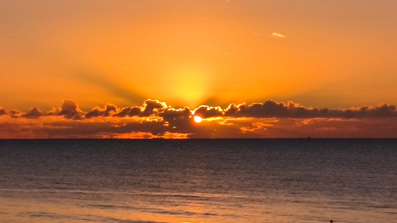 Sunrise, Aldwick Beach, January 2026.