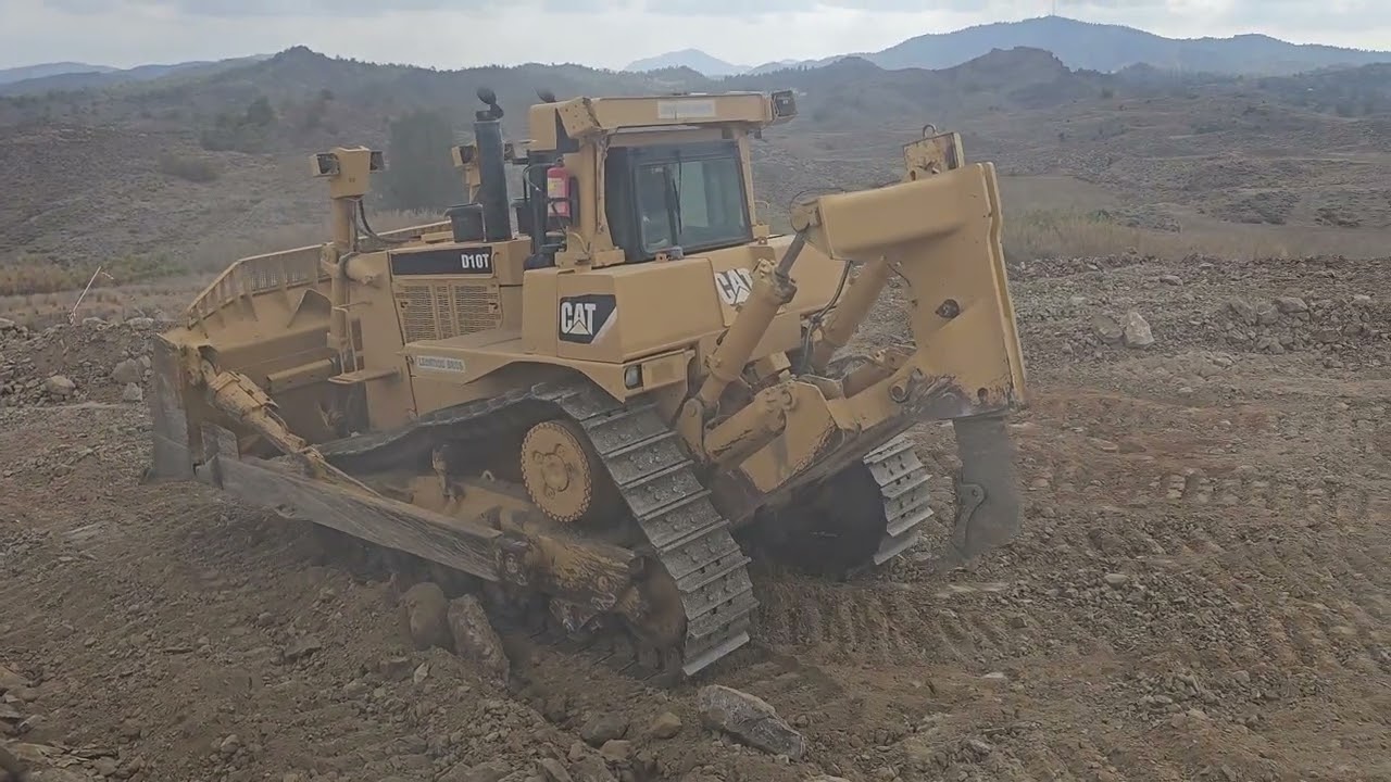 CAT D10T Ripper 