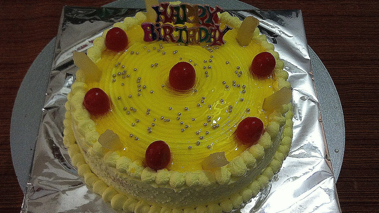 Pineapple Cake For Birthday