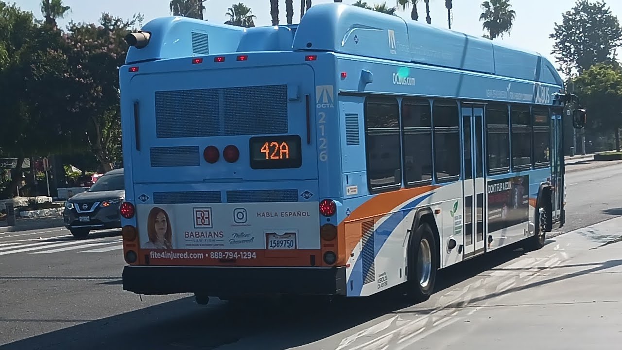 Oc Bus Gillig Bus Low Floor plus Cng 