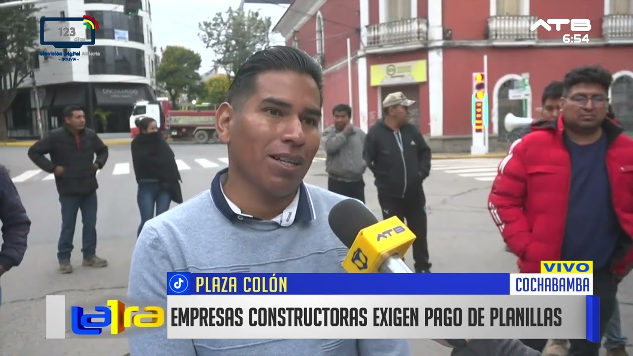Constructoras protestan en la plaza Colón por pagos adeudados