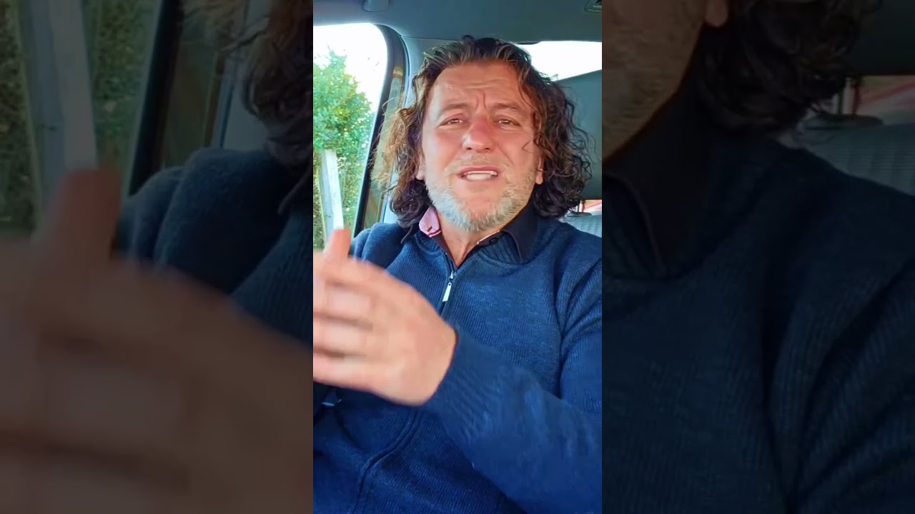 să nu râzi niciodată de omul care-i singur - Ivona Ifigenia