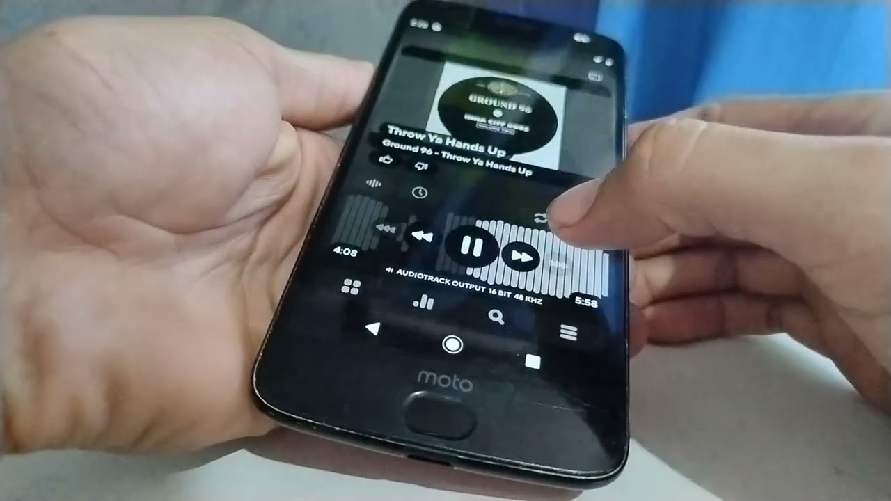 Moto z2 force con moto mod stereo speaker de Motorola!
