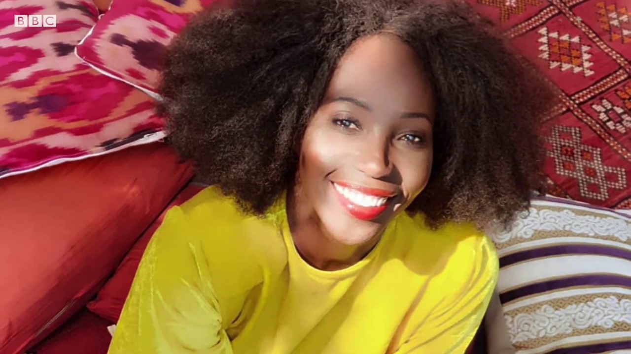 Adama Paris, ic&ocirc;ne de la mode africaine *** BBC Afrique