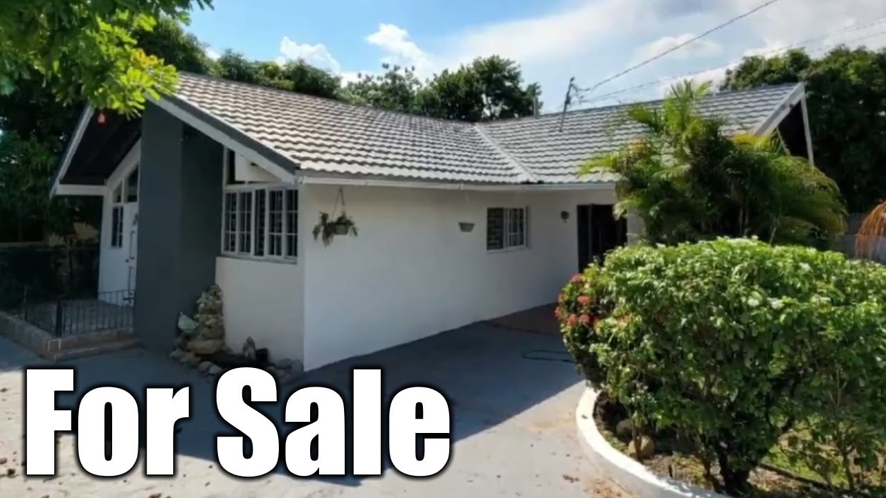 4 Bedrooms 3 Bathrooms, House for Sale at SOUTH AVENUE, Kingston 10, Kingston & St. Andrew, Jamaica