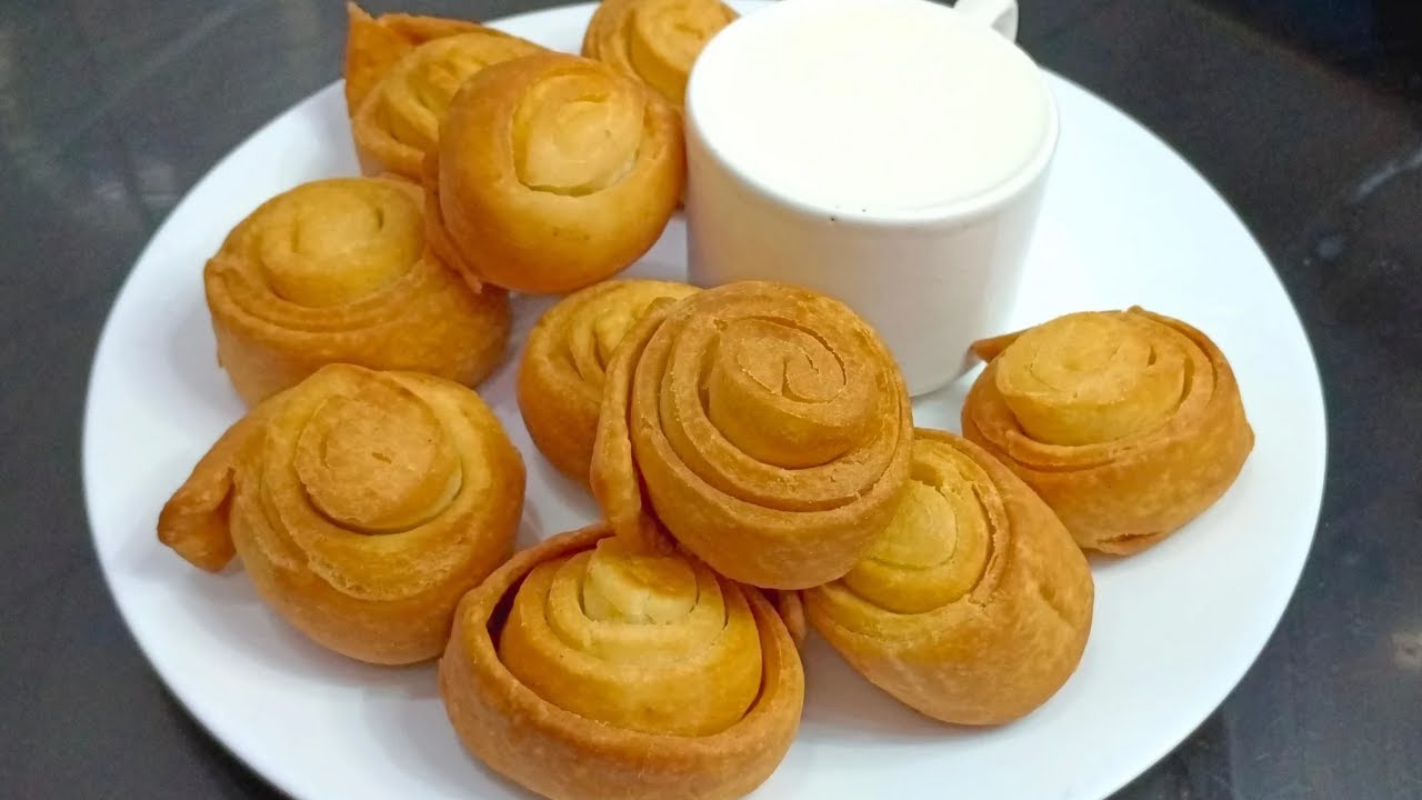 No Oven!Just Flour, Sugar and Cinnamon, very Easy and Delicious|How to make bread Buns