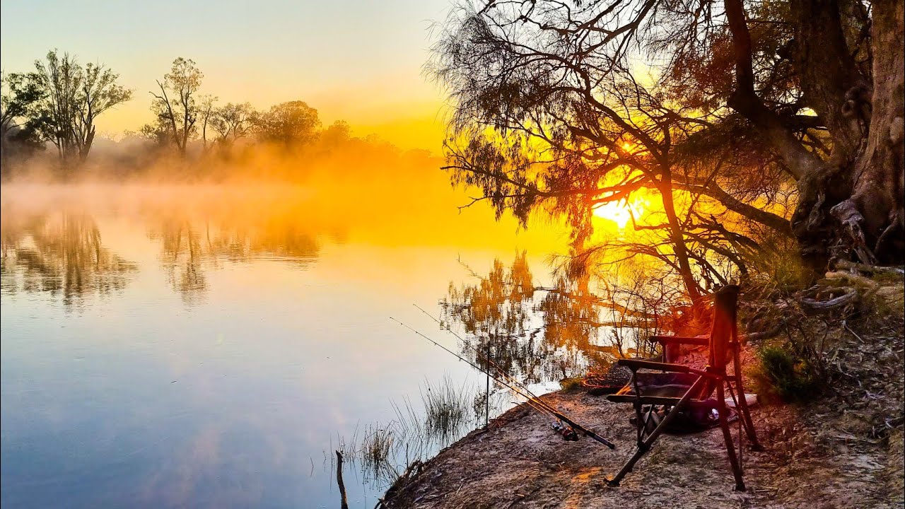 Bait fishing the beautiful lower Murray River at Mildura or Red Cliffs