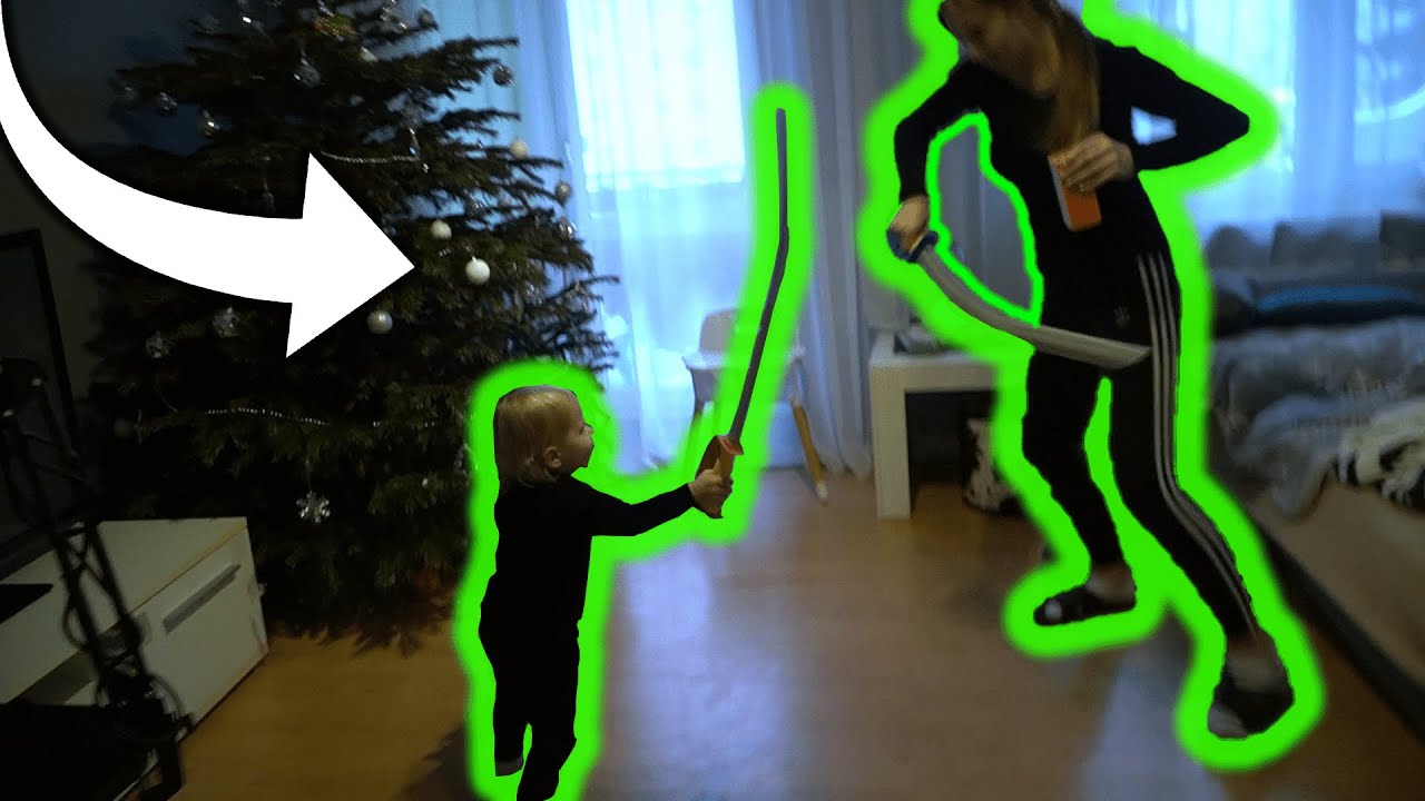 MAKSIU ATAKUJE RODZICÓW SZABLĄ 😮
