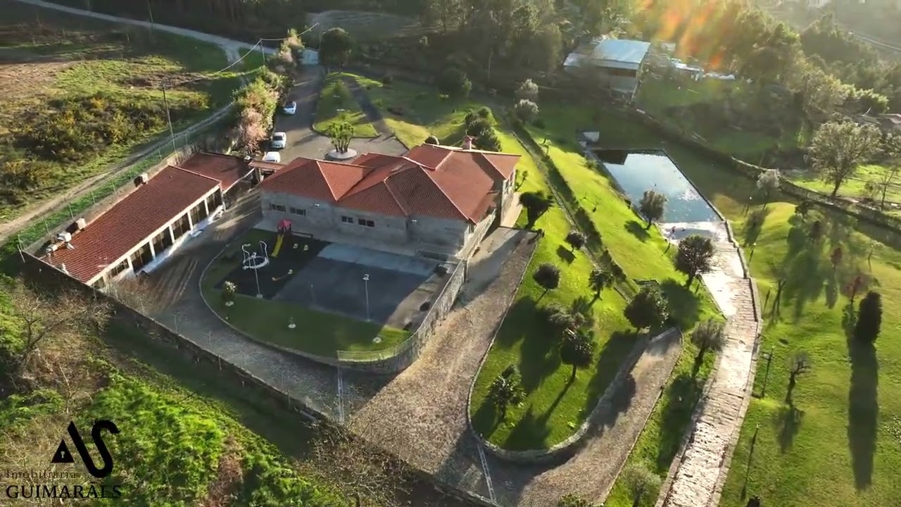 Moradia T4 de Luxo em Souto, Guimarães