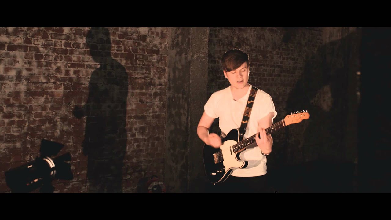 ESCAPADES - Nicotine (Live Session)